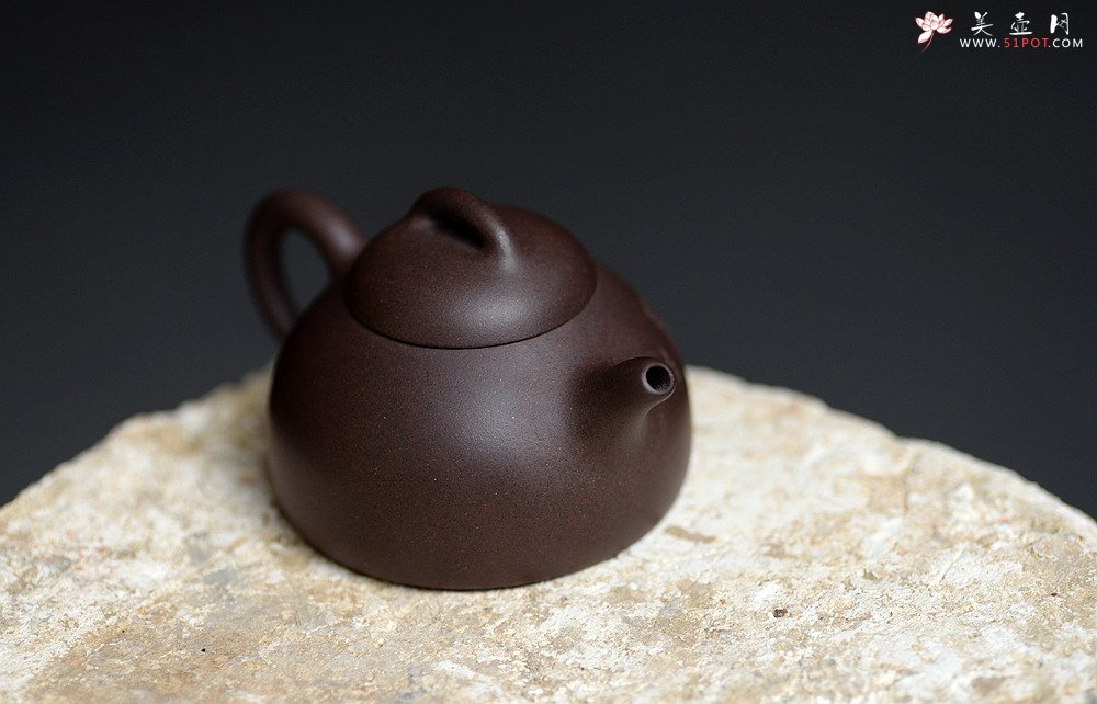 紫砂壶图片：鸿渝山房新品 美壶特惠  茶人最爱 金钟 - 美壶网