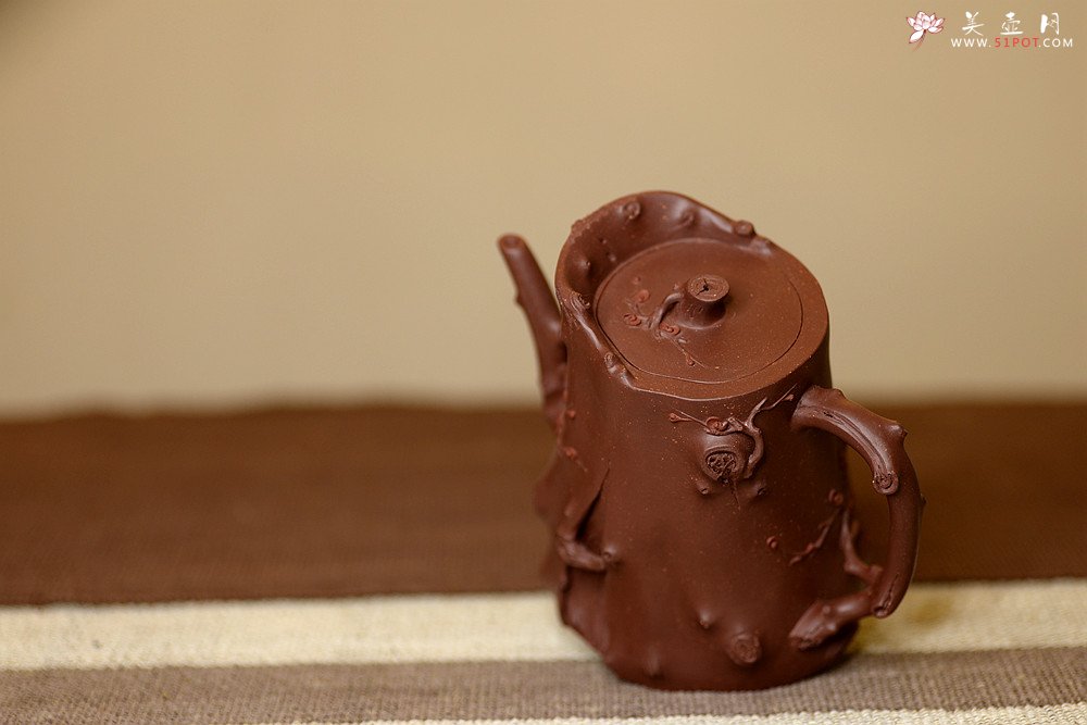紫砂壶图片：单志萍年终全手力作 古意昂然 立体梅花 寒梅套壶 - 美壶网
