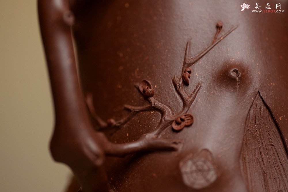 紫砂壶图片：单志萍年终全手力作 古意昂然 立体梅花 寒梅套壶 - 美壶网