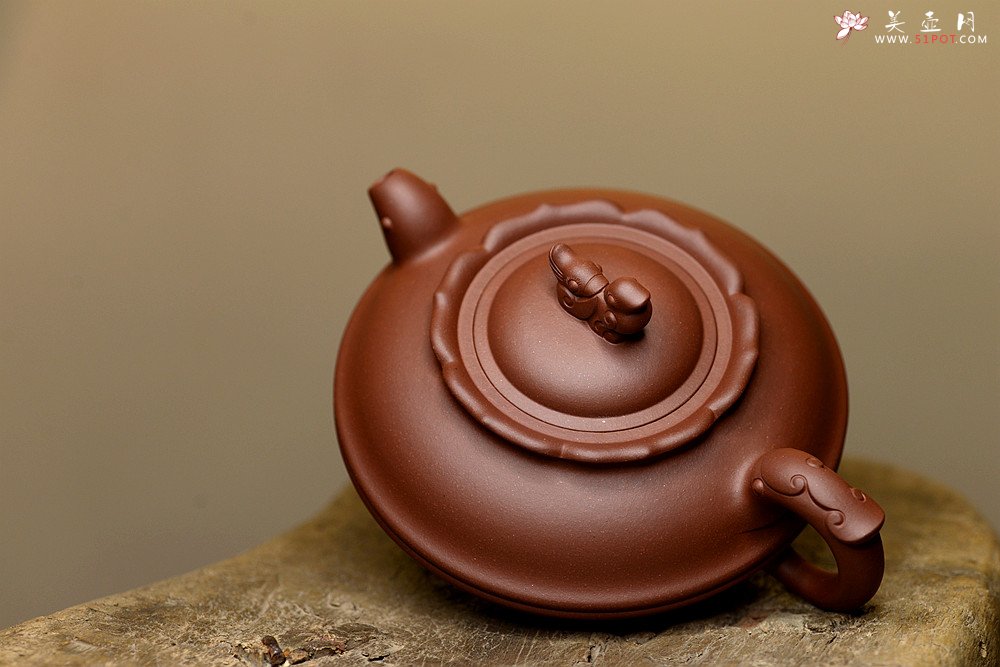紫砂壶图片：于洪霞精工代表作 喜气洋洋 婉雅大方 全手鸳鸯 - 美壶网