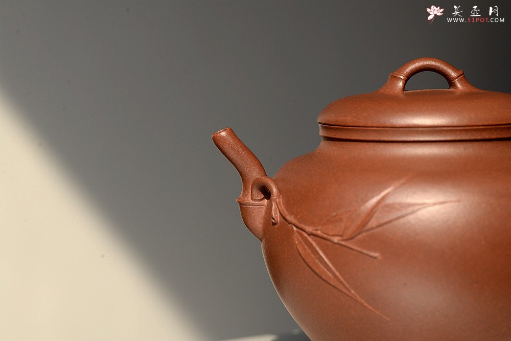 紫砂壶图片：潘丹初原创‘秀气’系列之春竹 纯净底槽青  婉约清秀 行简意足 - 美壶网