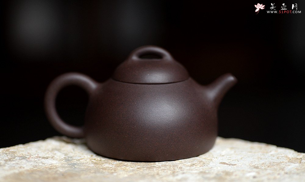 紫砂壶图片：鸿渝山房新品 美壶特惠  茶人最爱 金钟 - 美壶网