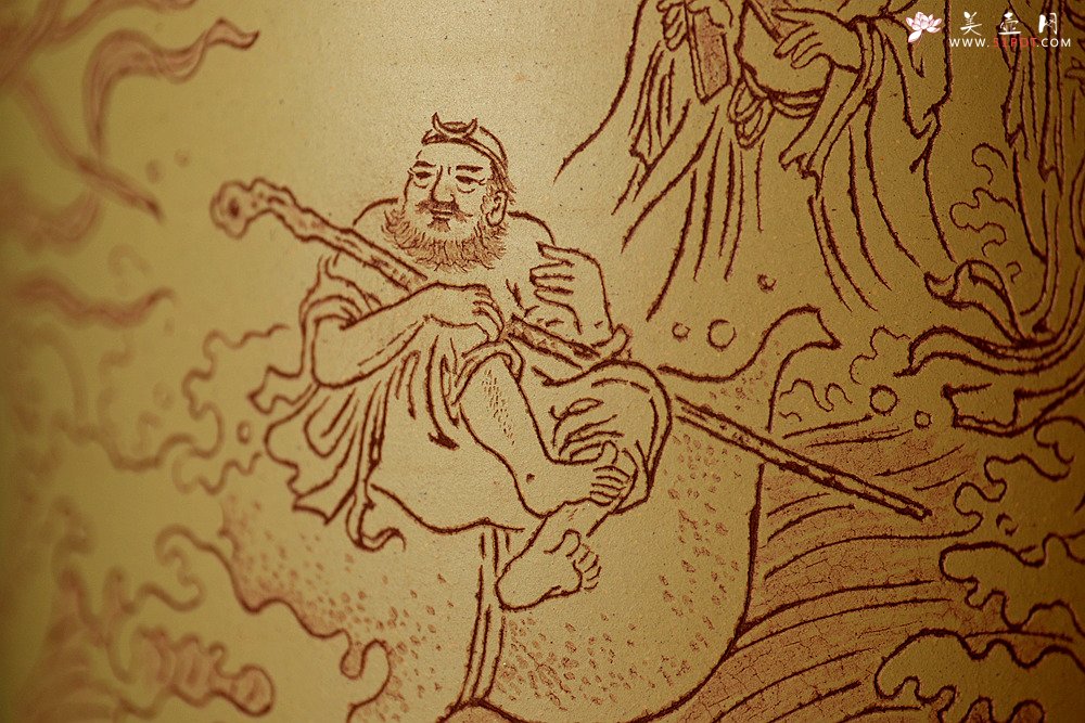 紫砂壶图片：八仙过海 各显神通 张听刚笔筒 刀法精到细腻  - 美壶网