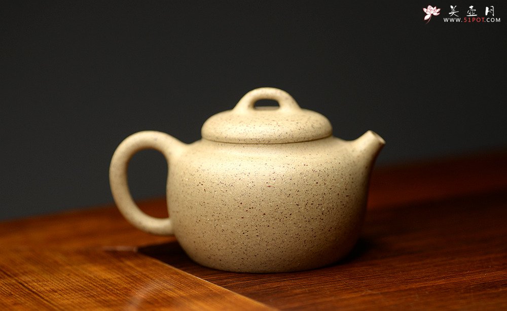 紫砂壶图片：徐亚春跨年全手力作  手工练泥共生矿 全手智珠 不接受定做o(∩_∩)o - 美壶网