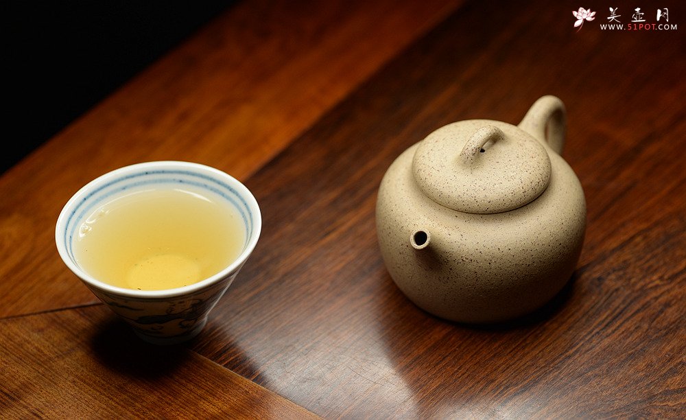 紫砂壶图片：徐亚春跨年全手力作  手工练泥共生矿 全手智珠 不接受定做o(∩_∩)o - 美壶网