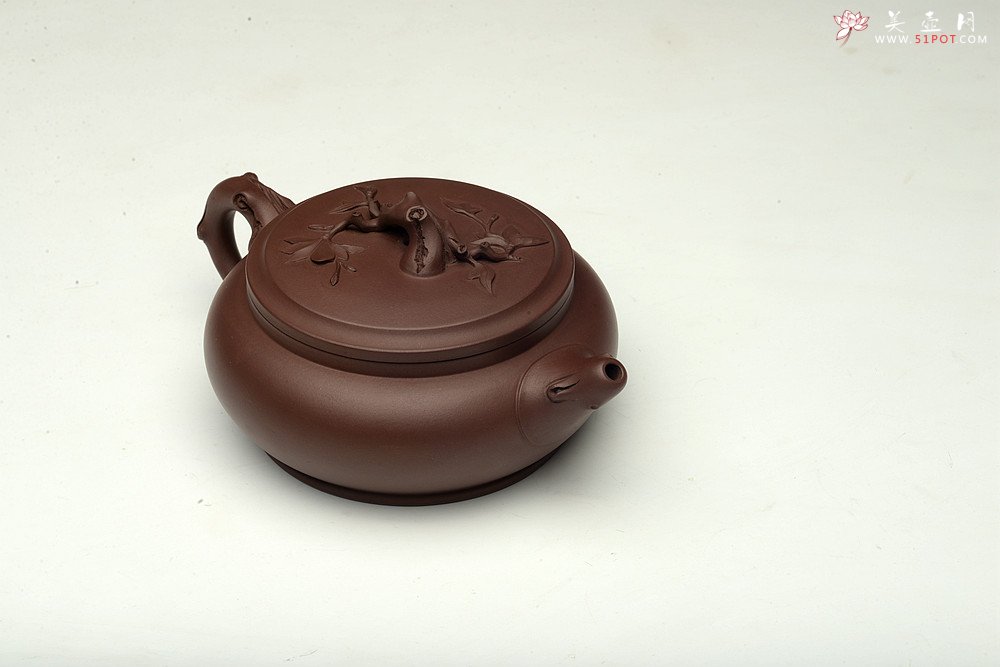 紫砂壶图片：春天的气息~大口实用 玉兰迎春 孙伟强张新亚合作原创作品 - 美壶网