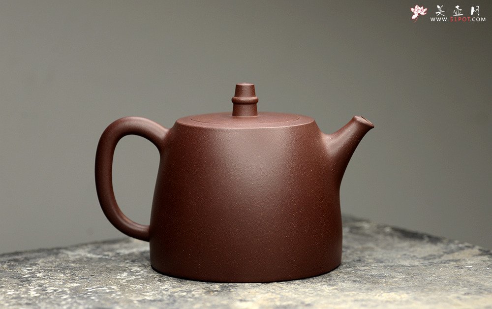 紫砂壶图片：巍巍壶势  刚毅有力 精品 全手汉铎 耐品 - 美壶网