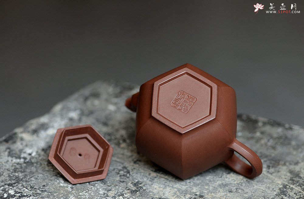 紫砂壶图片：马建鹏作品 美壶特惠 全手六方宝灯 工整挺拔 - 美壶网