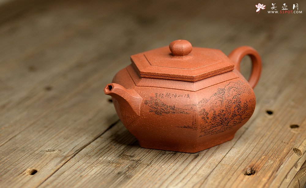 紫砂壶图片：朱牧清大品 通景山水之大彬六方 线条流畅  棱角分明 - 美壶网