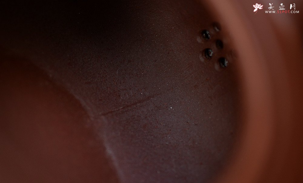 紫砂壶图片：詹黎明经典代表作 全手大吉 中书协王俊平装饰 全手大品壶难度极大 - 美壶网