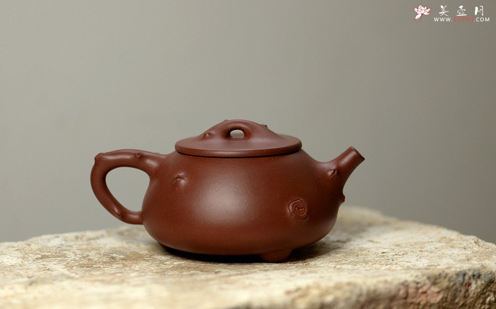 紫砂壶图片：实用花器 饱满可爱 松石瓢 - 美壶网