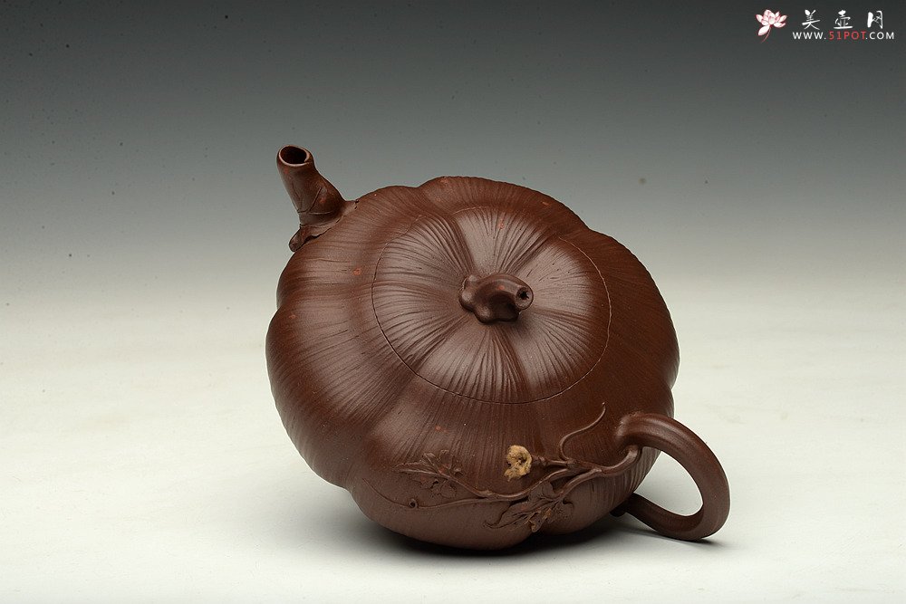 紫砂壶图片：乙未年新作 花货奇才-顾正芳 惊艳力作 全手精品南瓜 - 美壶网