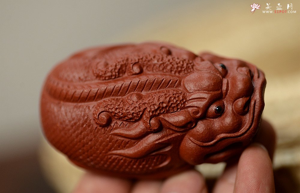 紫砂壶图片：紫砂摆件 做工精致 栩栩如生 鲤鱼~金蟾 - 美壶网