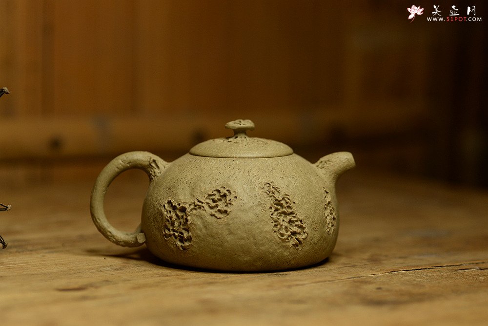 紫砂壶图片：肌理丰富 拙味~ 全手薄胎龚春 ~沧桑质感 - 美壶网