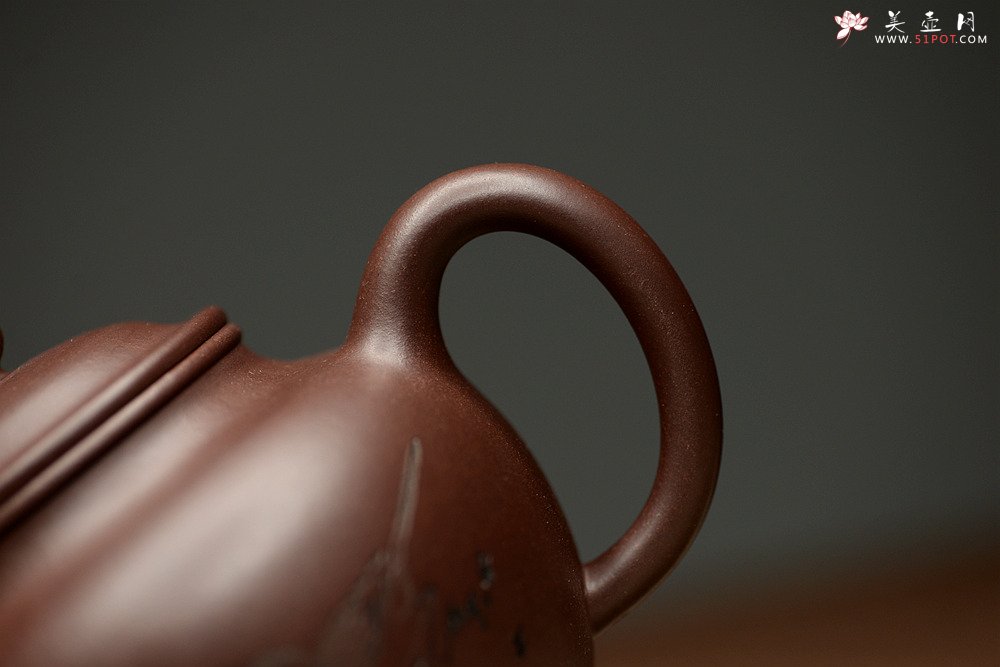 紫砂壶图片：此壶造型饱满 线条流畅 做工精美 掇只 - 美壶网