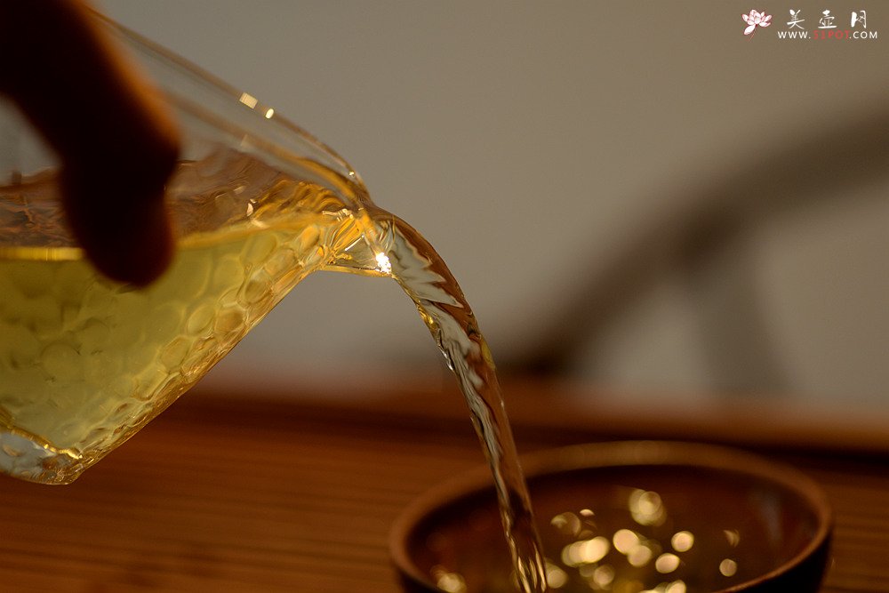 紫砂壶图片：美壶定制赠品活动  手工捶目公道杯 夏日风情~ - 美壶网