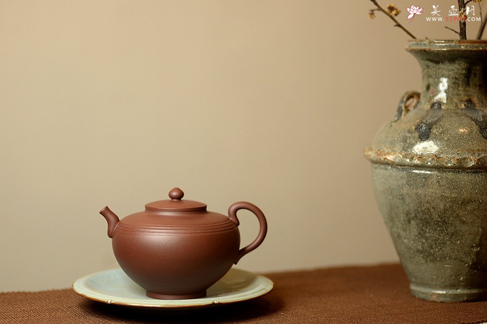 紫砂壶图片：古朴大气~ 于洪霞老师精心之作 全手汉韵套组~ 饱满俊雅 - 美壶网