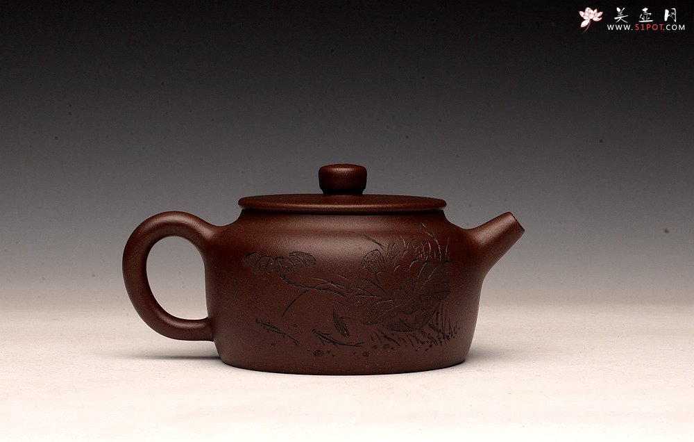 紫砂壶图片：张听钢装饰 刻绘老辣 全手桑扁 器型端正 耐品实用 - 美壶网
