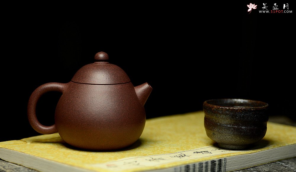 紫砂壶图片：淞庐作品 高温老紫泥 古朴 老味 全手文旦 - 美壶网