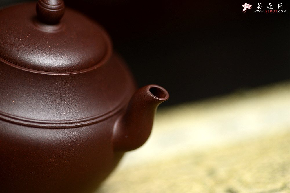 紫砂壶图片：钱琴芳全手新作 挺拔俊秀 韵味独特 汉风 经典作品 - 美壶网