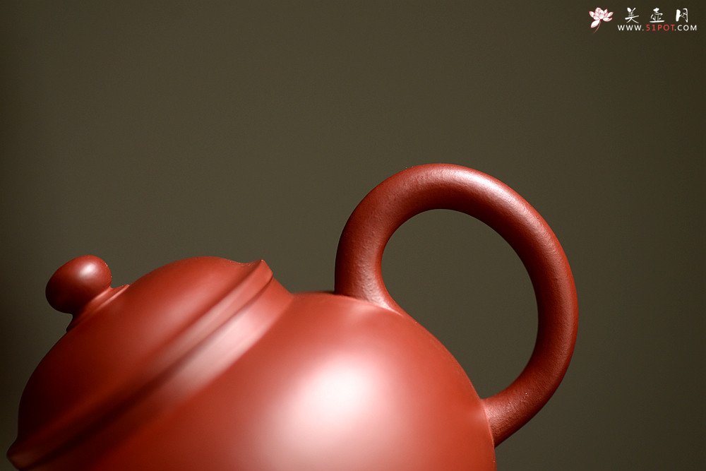 紫砂壶图片：夏日杀茶利器 红袍朱泥 全手小巨轮珠 型制可人 炮管直流 - 美壶网