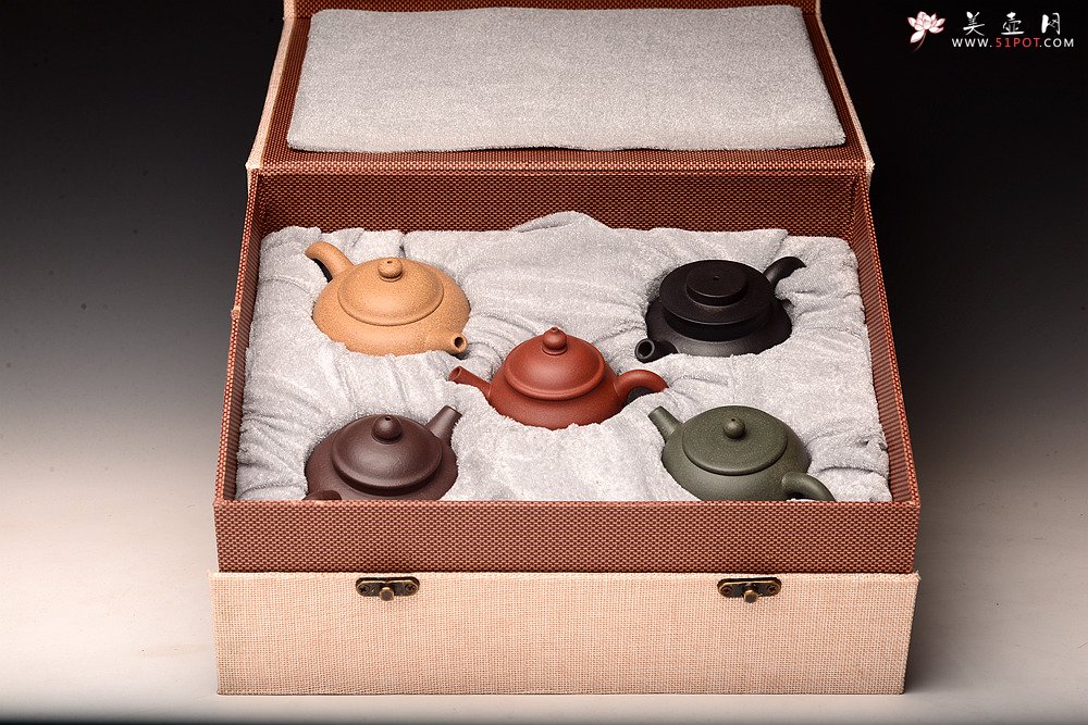 紫砂壶图片：美壶特惠 五色土巨轮套组 把玩送礼佳品 - 美壶网