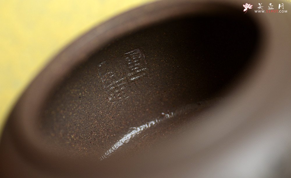 紫砂壶图片：国助工唐文全手新作 隐乐壶 大口实用 端庄秀气 - 美壶网