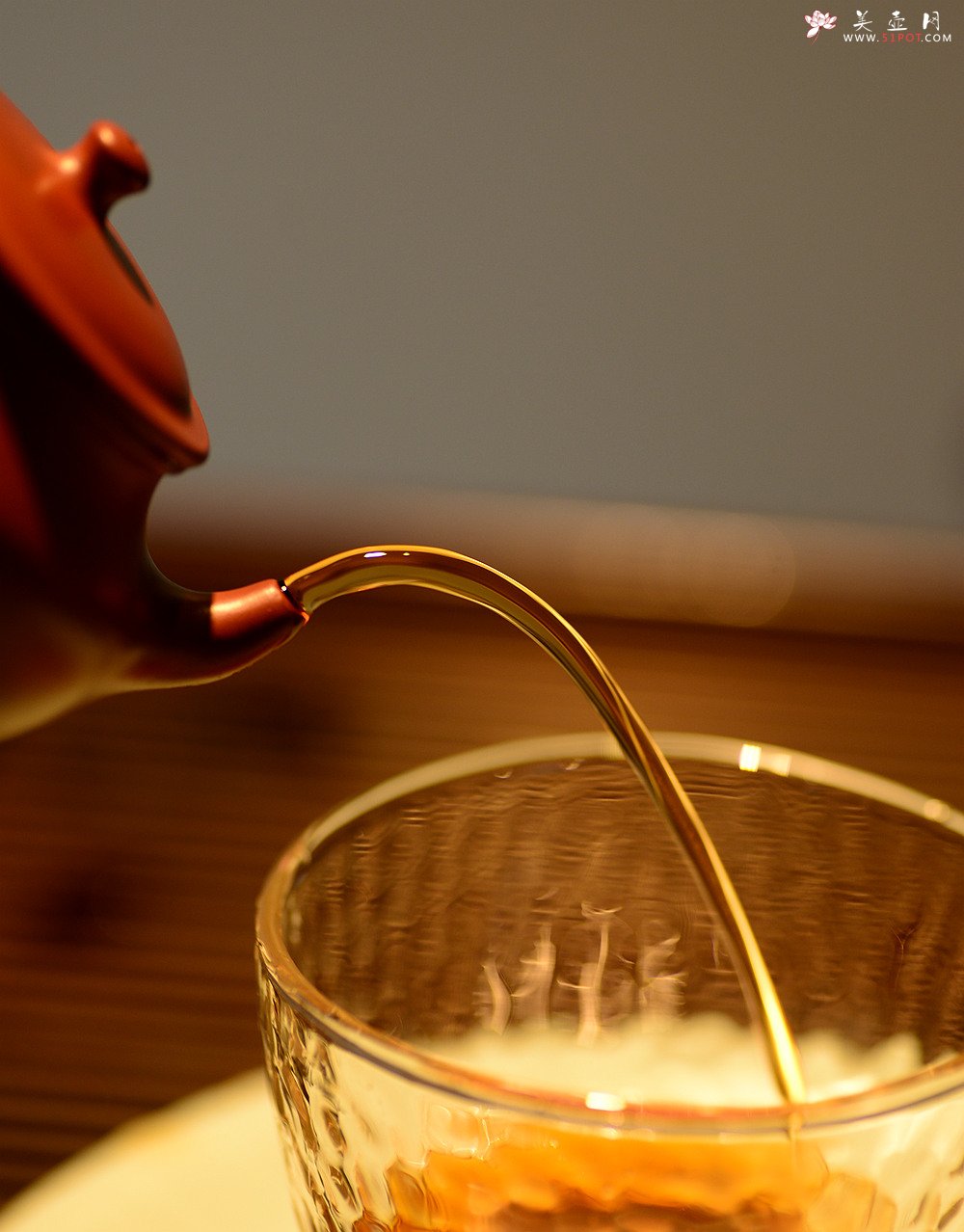 紫砂壶图片：徐亚春作品 别有风韵~娇艳可人 全手心灯 - 美壶网