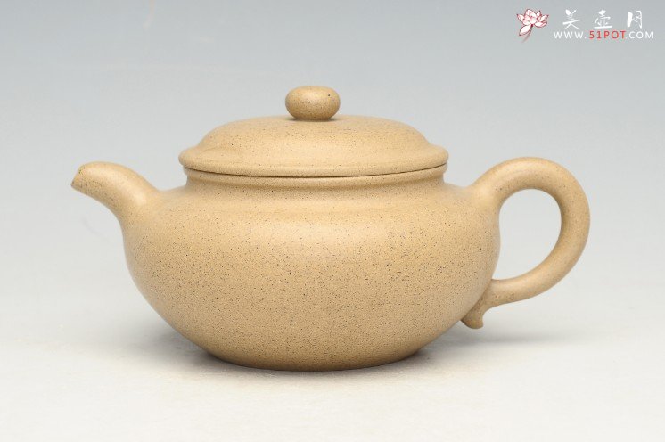 紫砂壶图片：手磨本山绿纯手工制作仿古壶 - 美壶网