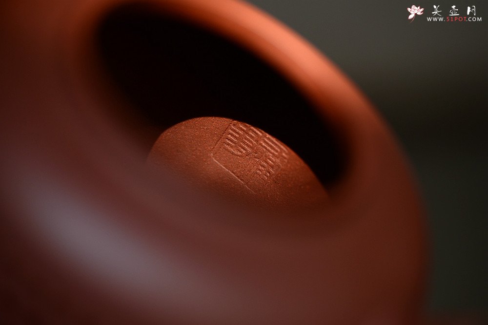 紫砂壶图片：于洪霞乙未年全手精品之作 挺拔俊秀  全手钟乐  - 美壶网