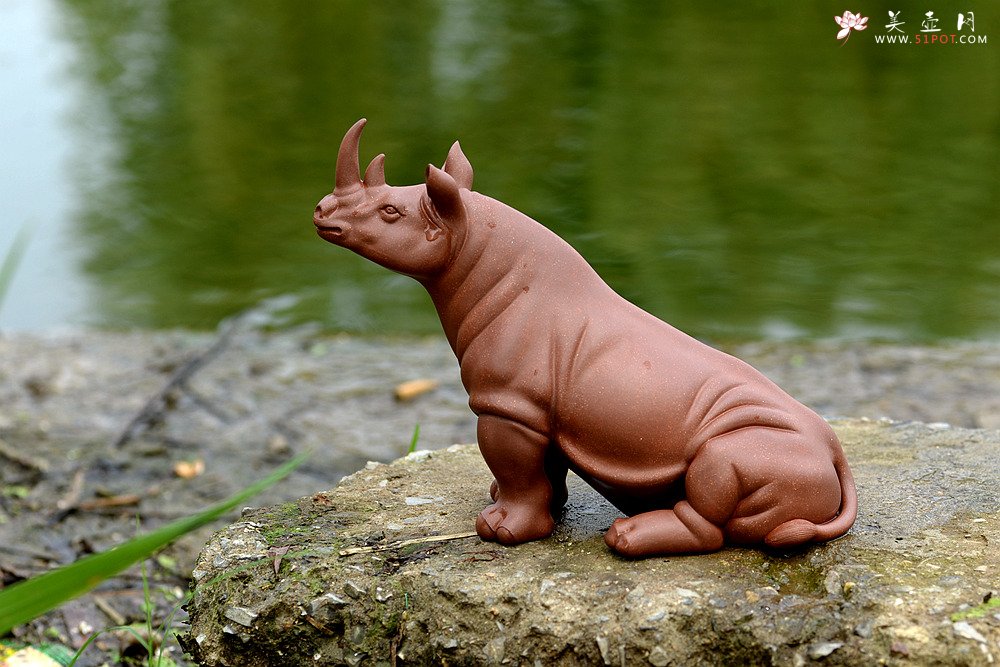 紫砂壶图片：稳如泰山~~犀牛 做工细腻 主体神态逼真 别有一番风味！ - 美壶网