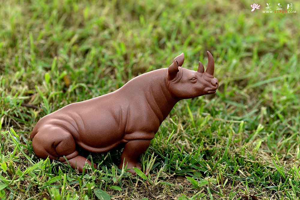 紫砂壶图片：稳如泰山~~犀牛 做工细腻 主体神态逼真 别有一番风味！ - 美壶网