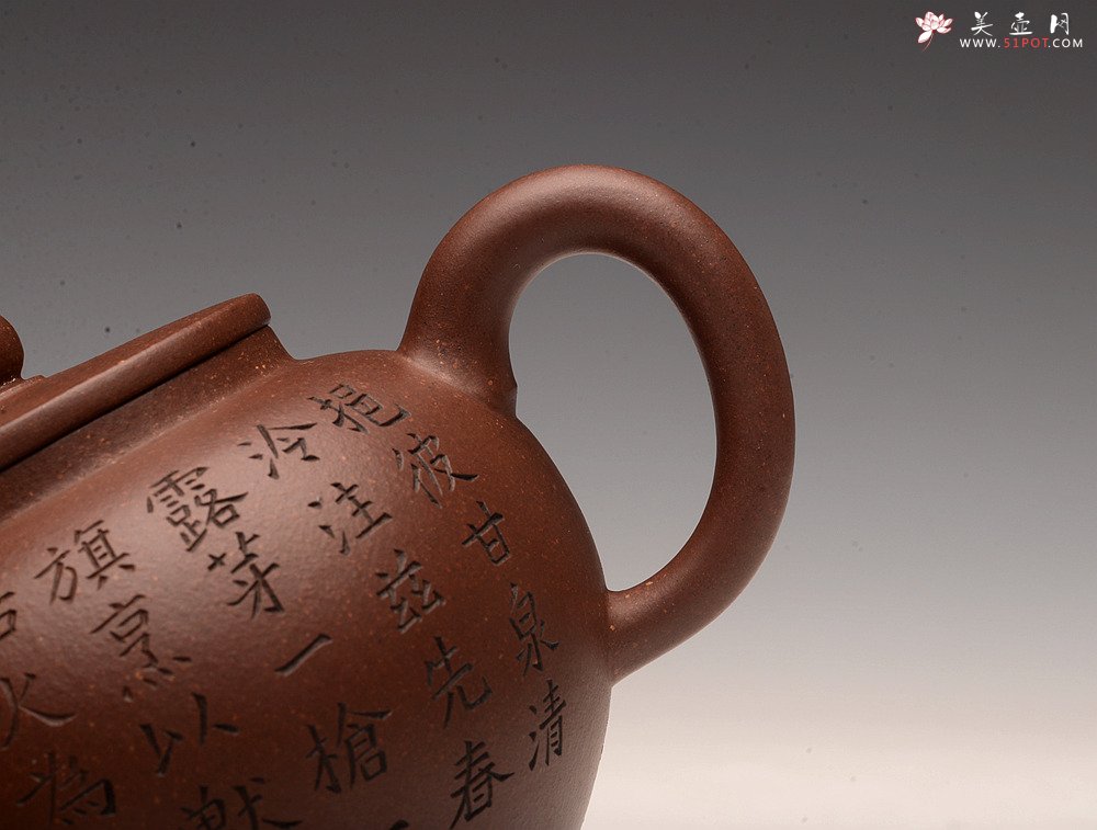 紫砂壶图片：张听钢精刻之作 全手平盖莲子 摹古清.申锡 耐品古朴 - 美壶网