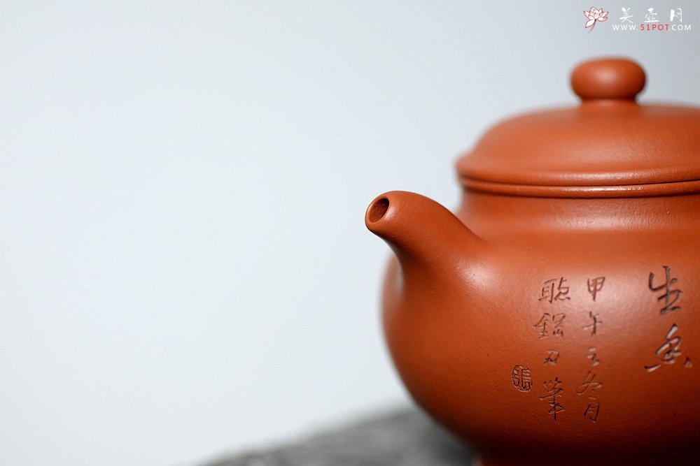 紫砂壶图片：张听刚装饰 刀法老辣 饱满周正 全手掇只 优质朱泥 - 美壶网