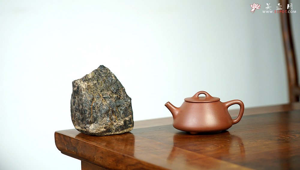 紫砂壶图片：乙未夏日作品 徐正涛全手传统经典 平盖小石瓢~ - 美壶网