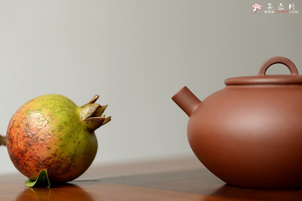 紫砂壶图片：詹黎明文气作品 别具风韵 全手巨轮珠 夏日畅饮必备 - 美壶网