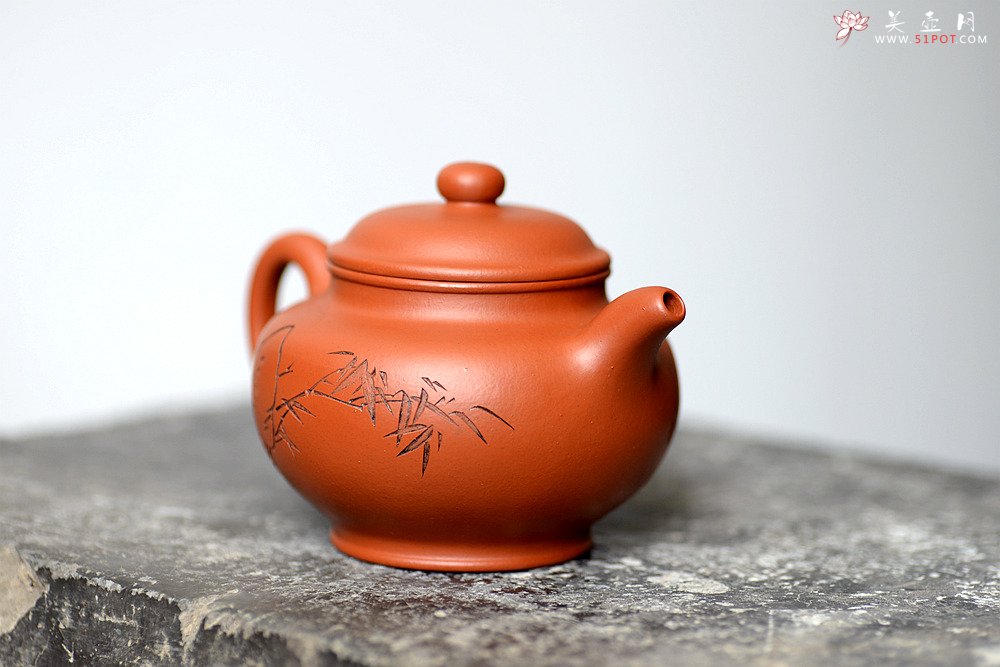 紫砂壶图片：张听刚装饰 刀法老辣 饱满周正 全手掇只 优质朱泥 - 美壶网