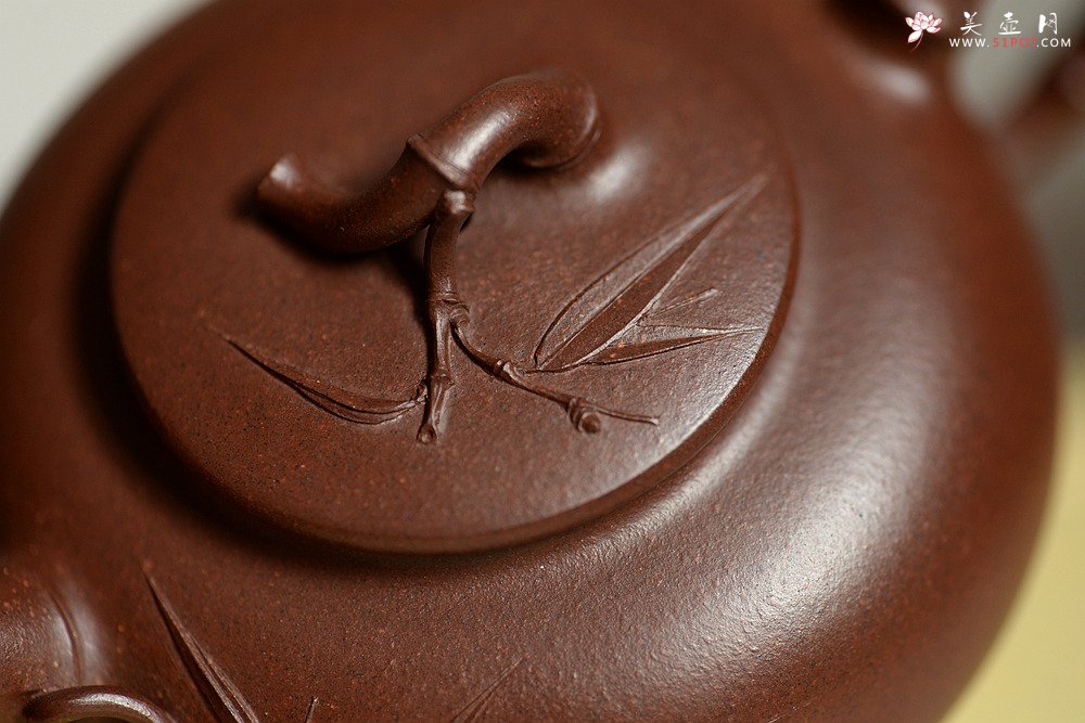 紫砂壶图片：优质老紫泥 大口实用 全手小智竹 贴叶飘逸 - 美壶网