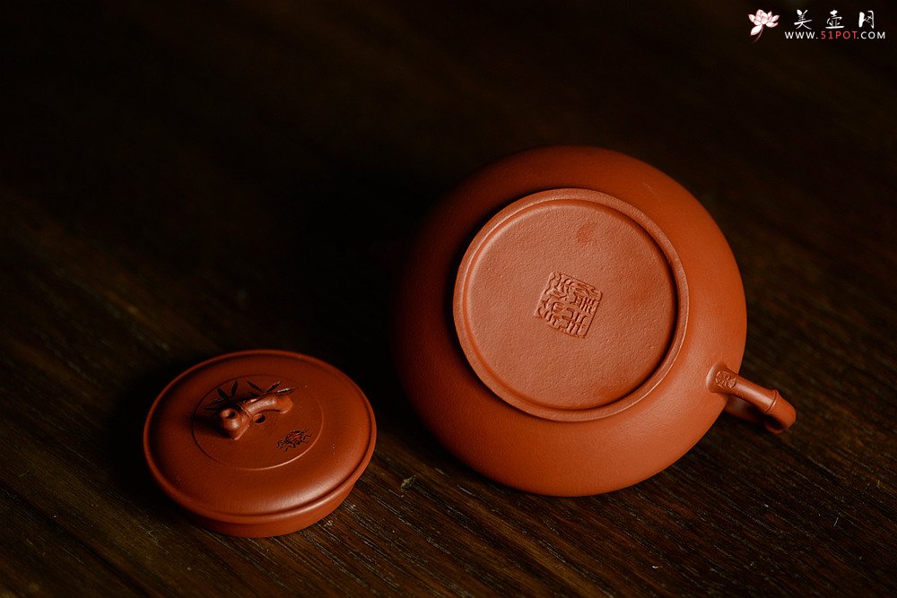 紫砂壶图片：优质朱泥 绿茶友人 扁竹 简意花货 - 美壶网