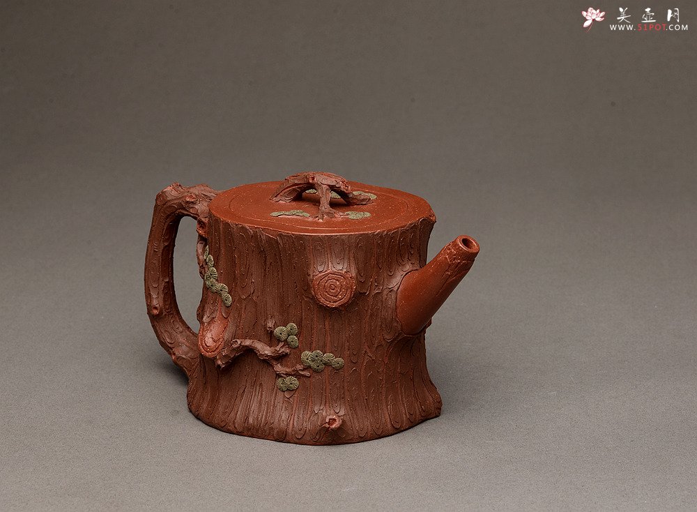 紫砂壶图片：优质地槽青 全手双色大黑松 引人流连 苍劲古松 - 美壶网