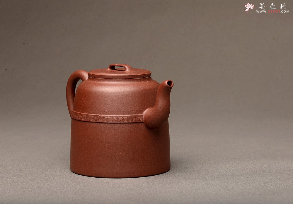 紫砂壶图片：古朴大气 潘小东全手新作 全手岱琮 挺拔俊秀  - 美壶网