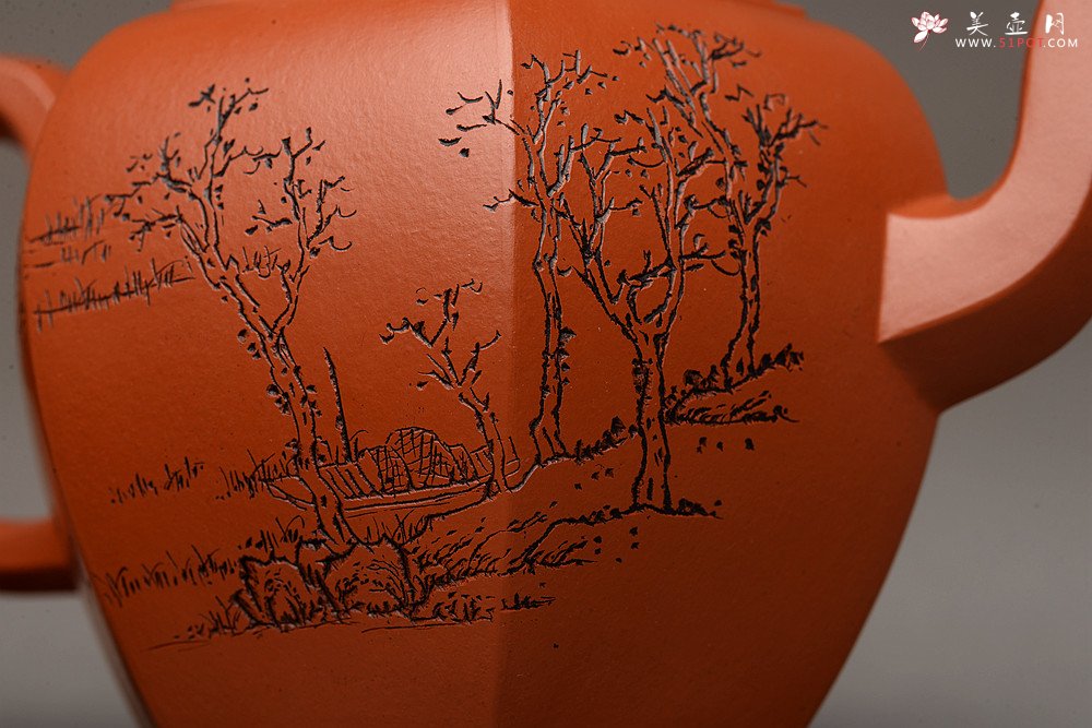 紫砂壶图片：优质朱泥 刻绘老味 全手镶片 六方宫灯 挺拔俊秀  - 美壶网