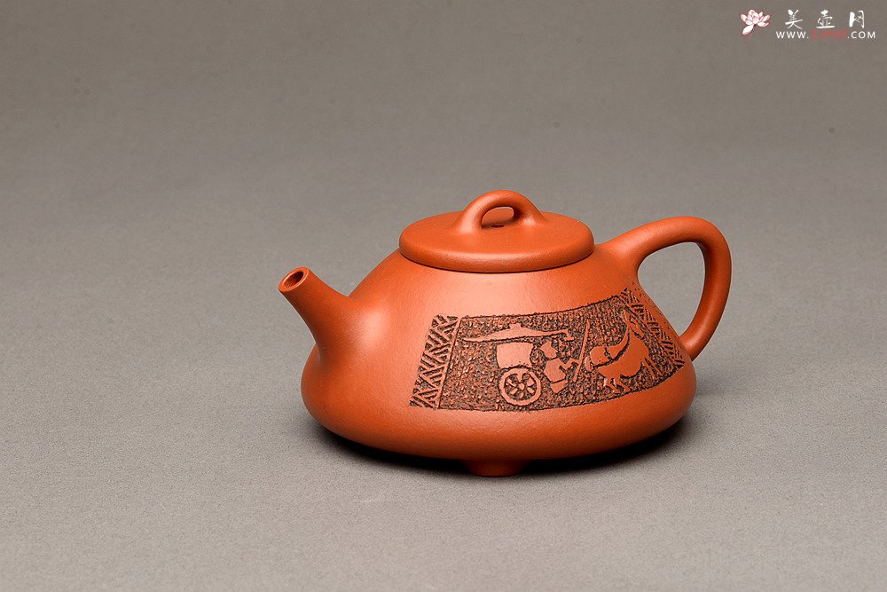 紫砂壶图片：徐亚春作品 优质朱泥 子冶石瓢 啄砂装饰 文气实用 - 美壶网