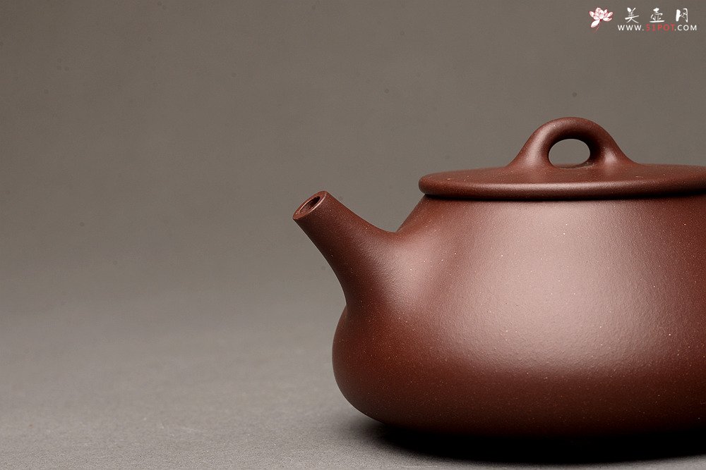 紫砂壶图片：器形周正 骨肉均挺之全手平盖石瓢  - 美壶网