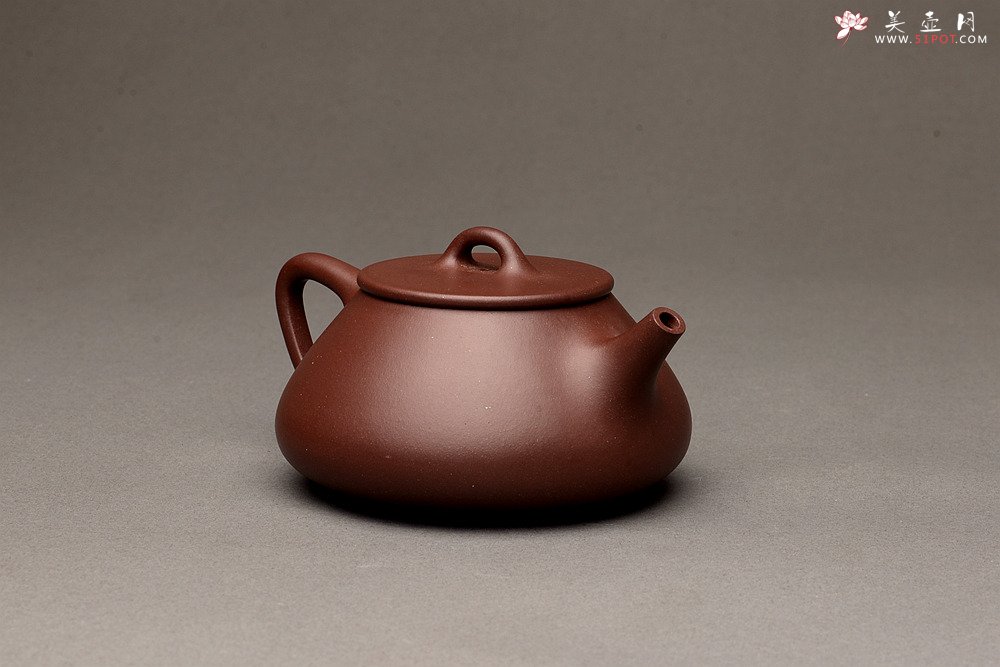 紫砂壶图片：器形周正 骨肉均挺之全手平盖石瓢  - 美壶网