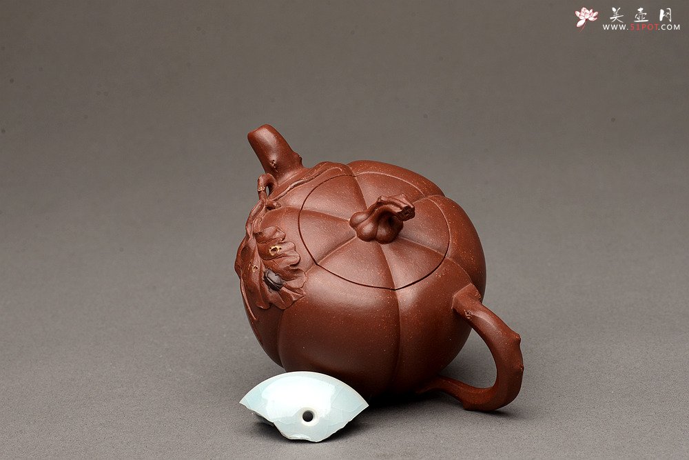 紫砂壶图片：原创作品 孙伟强张新亚合作 贴叶精湛 灵巧曼妙 小南瓜 - 美壶网