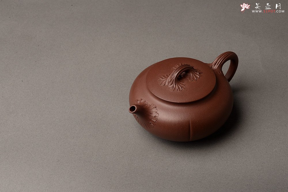 紫砂壶图片：线条流畅 别有风味o(∩_∩)o  新意花器 全手工知秋 - 美壶网