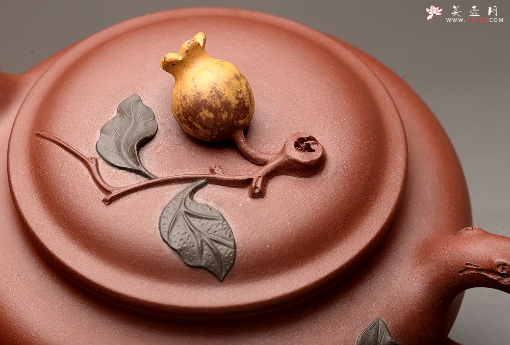 紫砂壶图片：周路健全手新作 春华秋实之仿古 逼真生动 - 美壶网