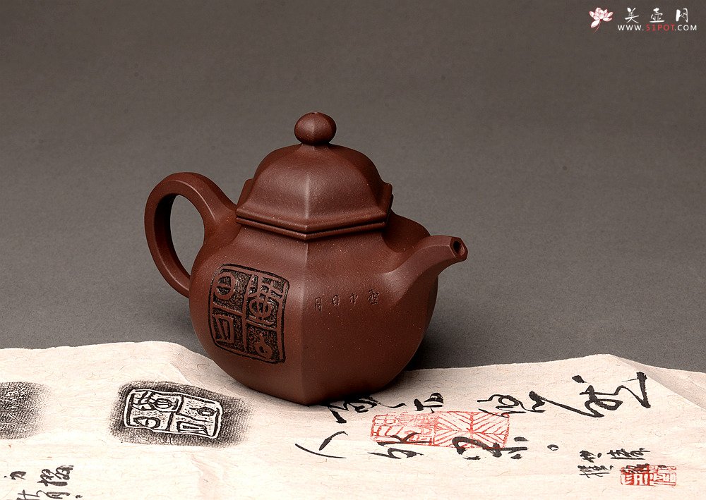 紫砂壶图片：刘世涛新作 紫砂和书画的碰撞~ 文气袭人 全手六方掇球 证书是壶之拓片 - 美壶网