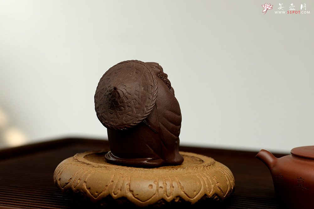 紫砂壶图片：养心达摩 神态生动 做工精致  - 美壶网